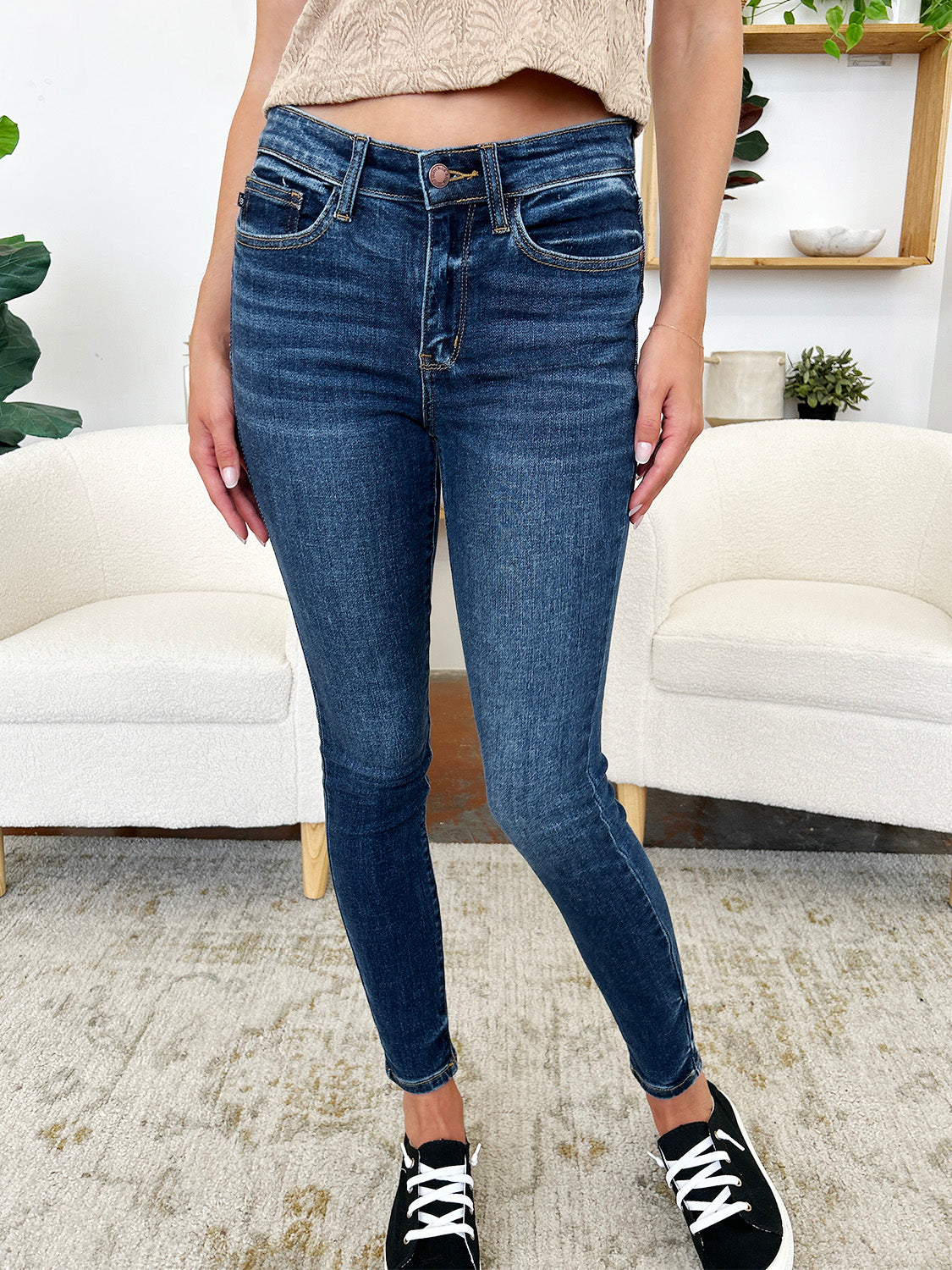 
                  
                    Classic Handsand Skinny Jeans
                  
                