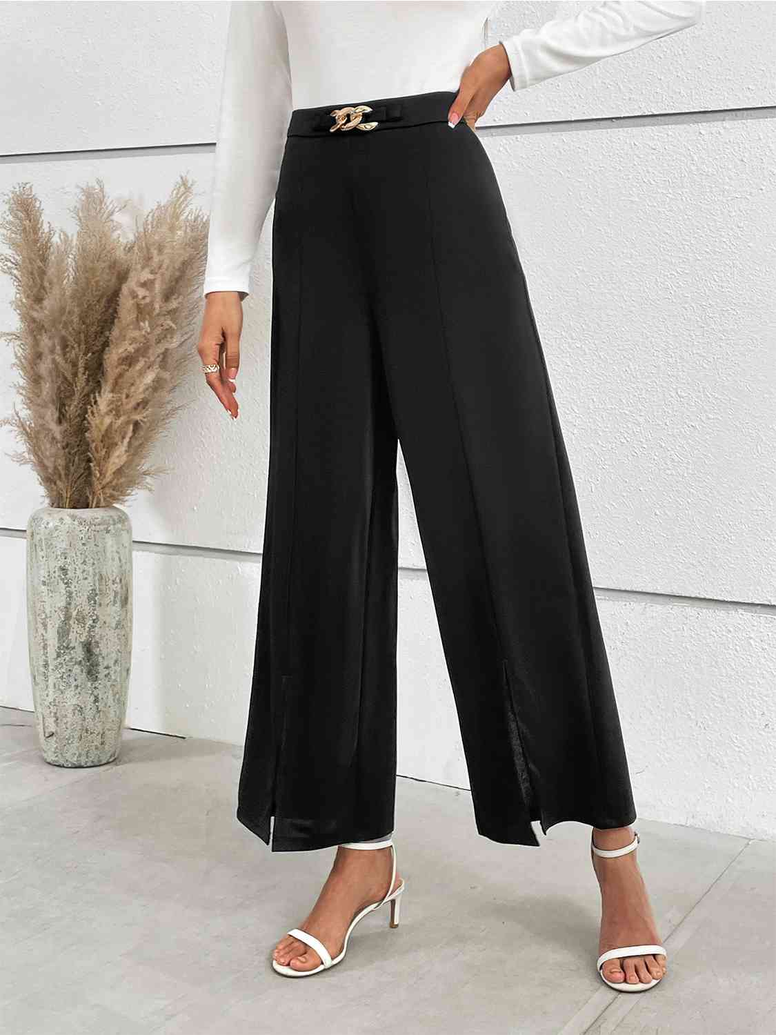 
                  
                    Chain Detail Slit Straight Pants
                  
                